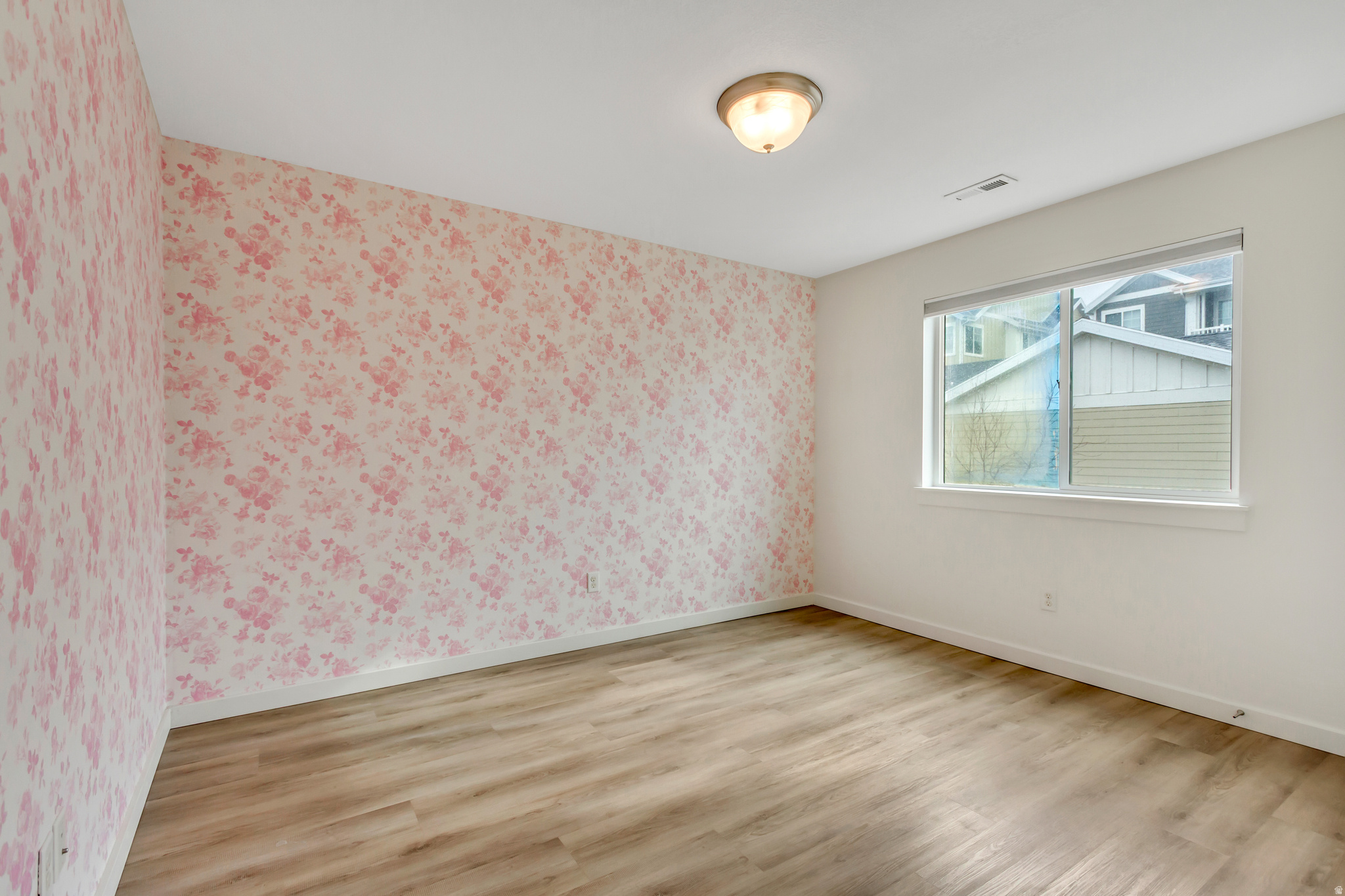 CRESTHAVEN VILLAGE T - Residential