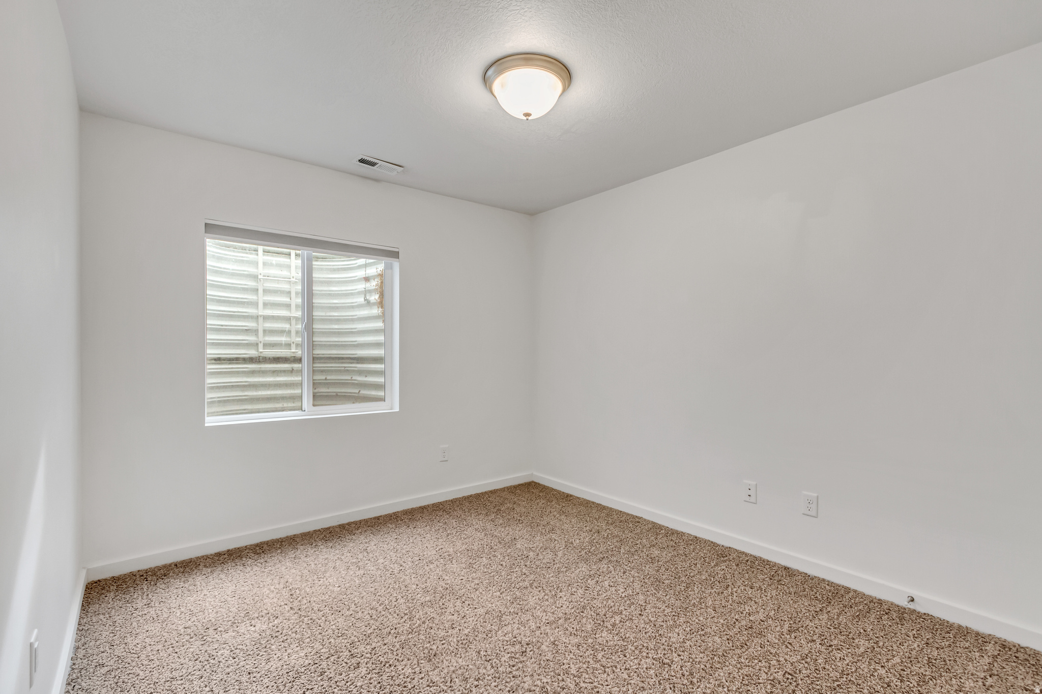 CRESTHAVEN VILLAGE T - Residential