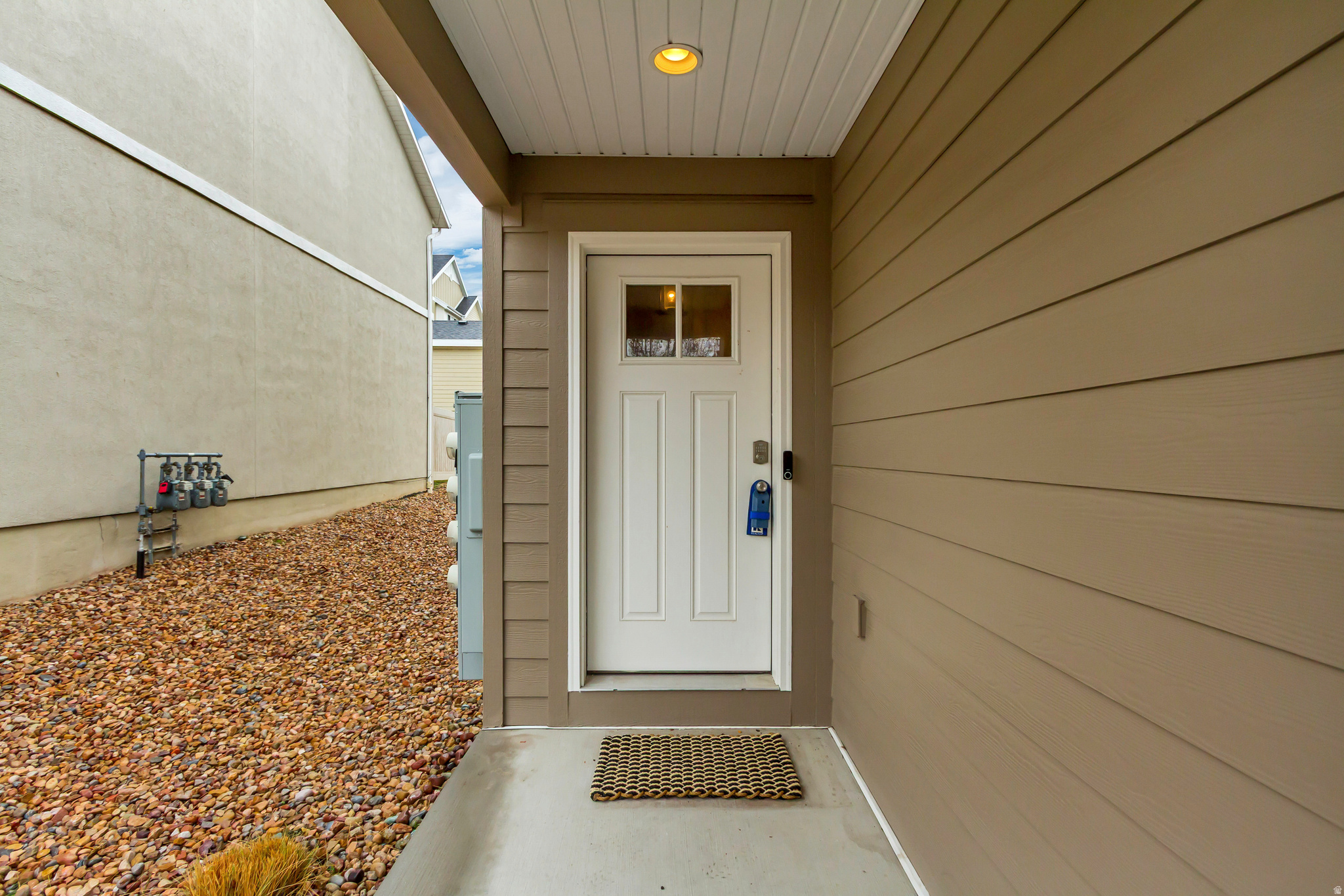 CRESTHAVEN VILLAGE T - Residential