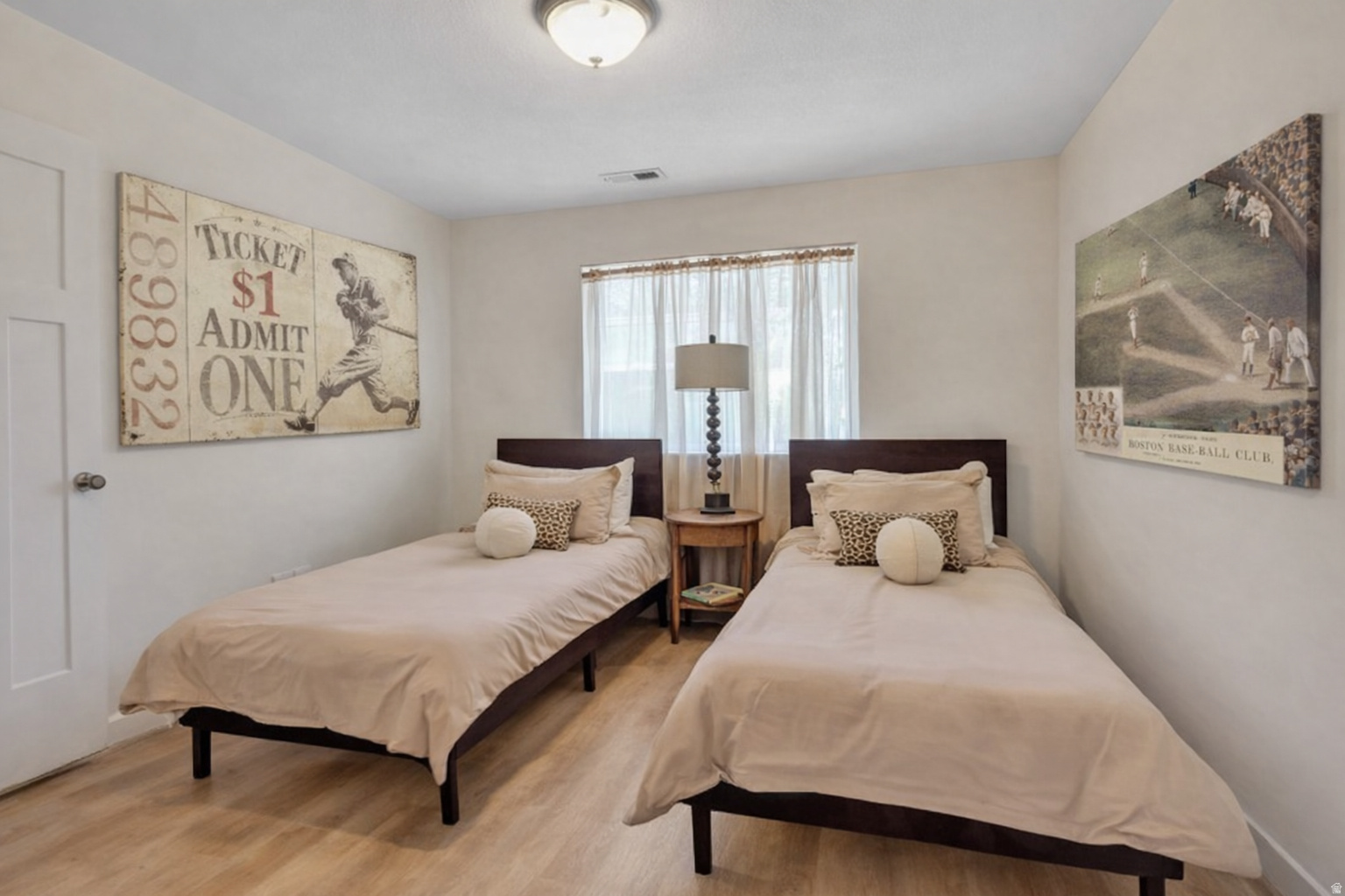 CRESTHAVEN VILLAGE T - Residential