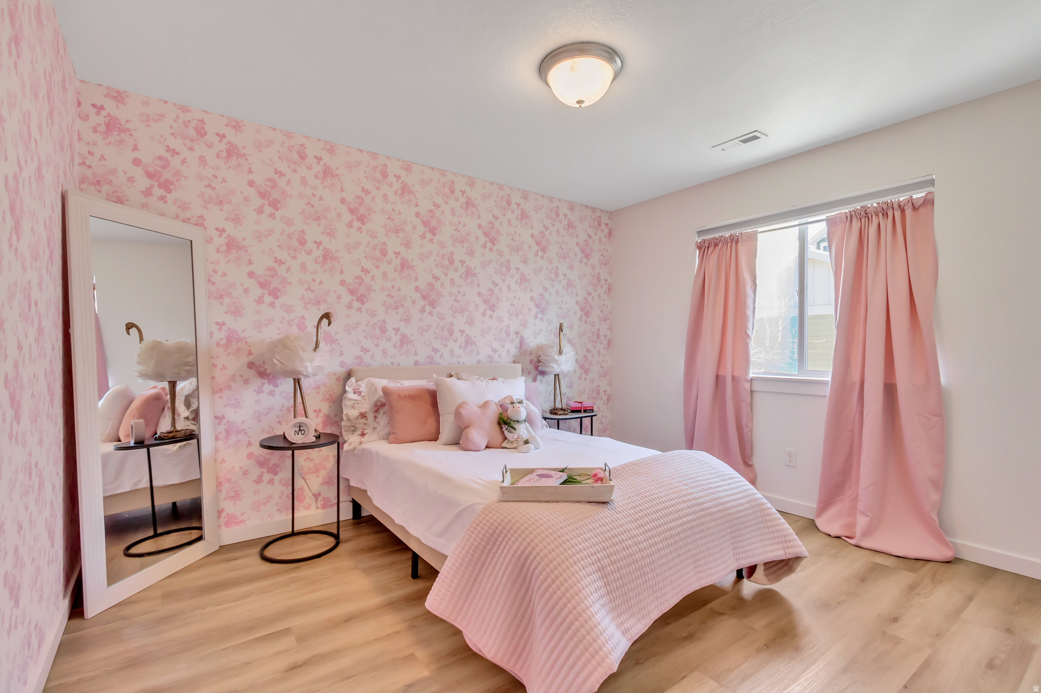 CRESTHAVEN VILLAGE T - Residential