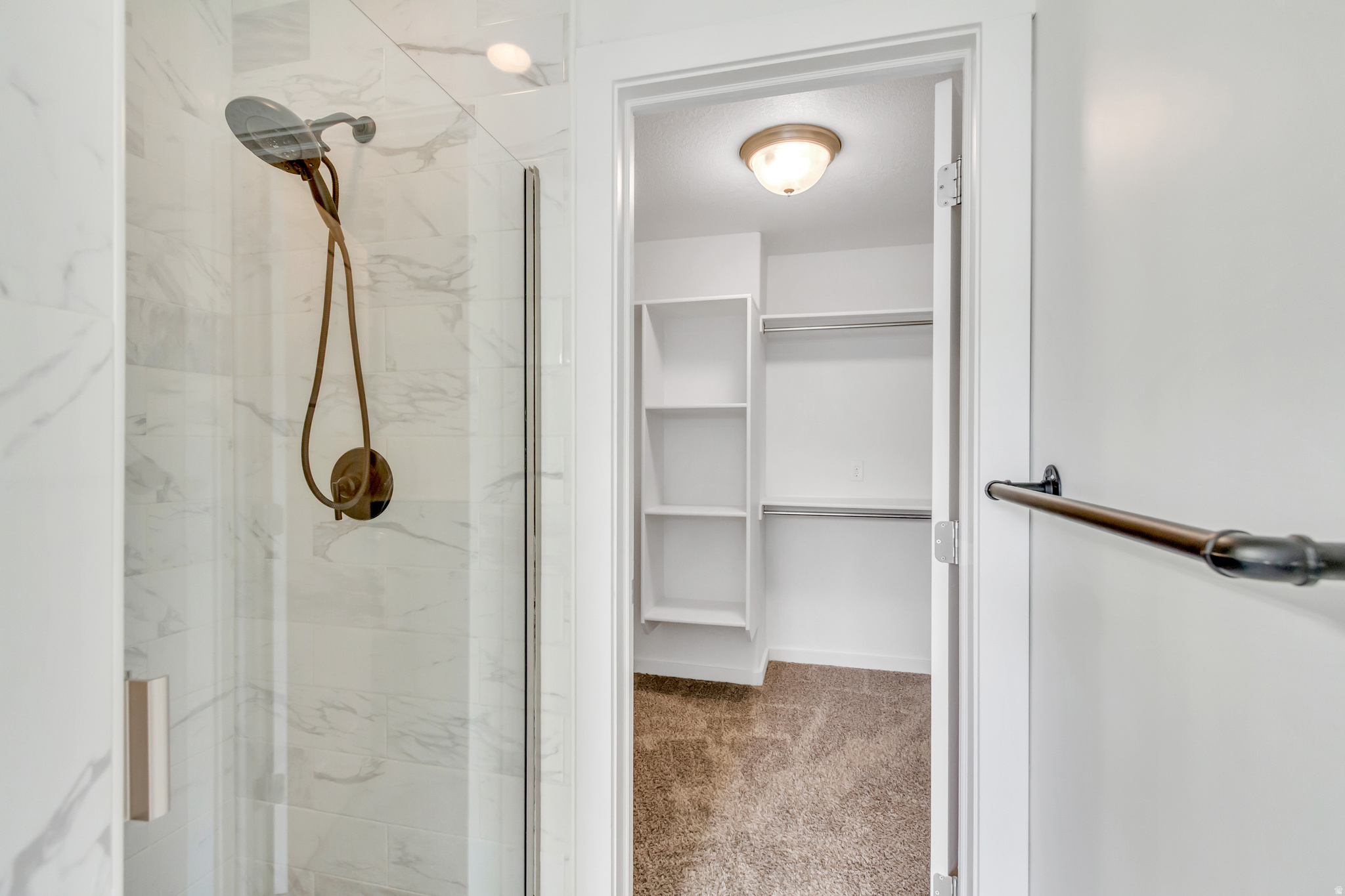 CRESTHAVEN VILLAGE T - Residential