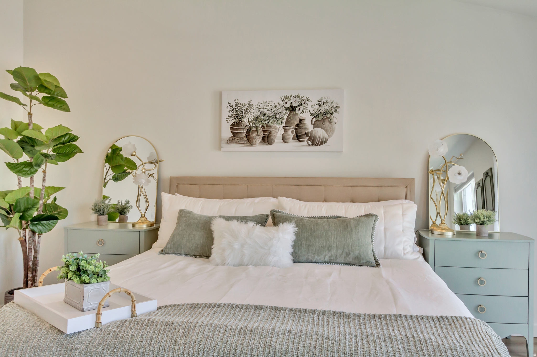 CRESTHAVEN VILLAGE T - Residential