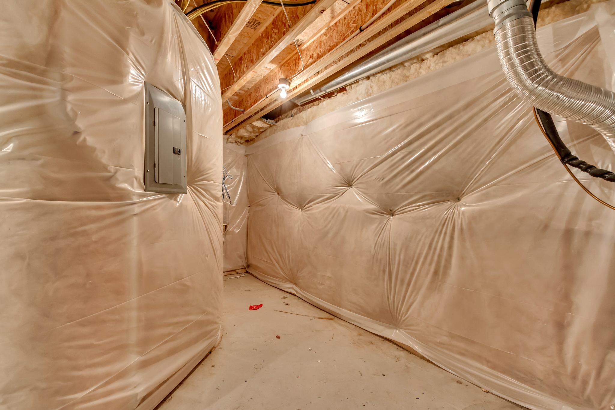 CRESTHAVEN VILLAGE T - Residential