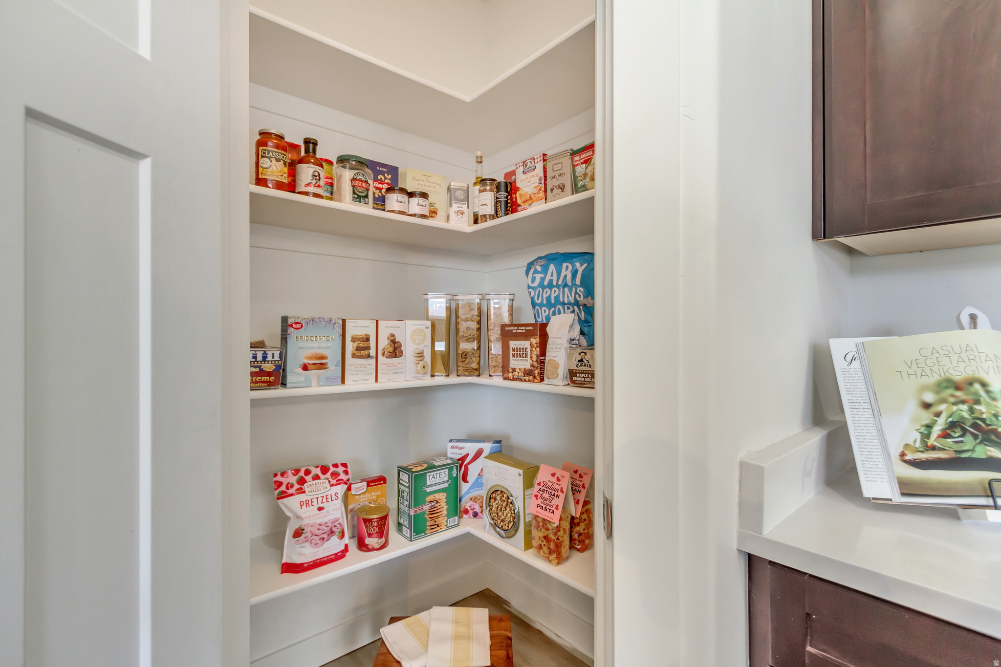 CRESTHAVEN VILLAGE T - Residential