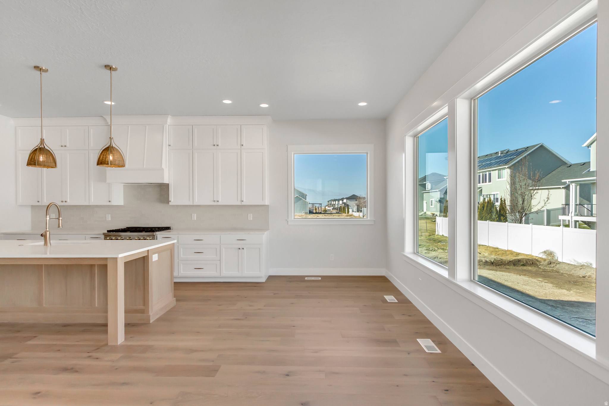 HOLDAWAY FIELDS - Residential