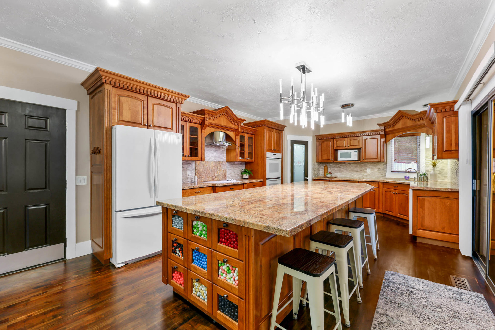 DIMPLE DELL RANCHETTES - Residential