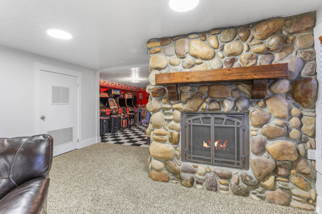 DIMPLE DELL RANCHETTES - Residential