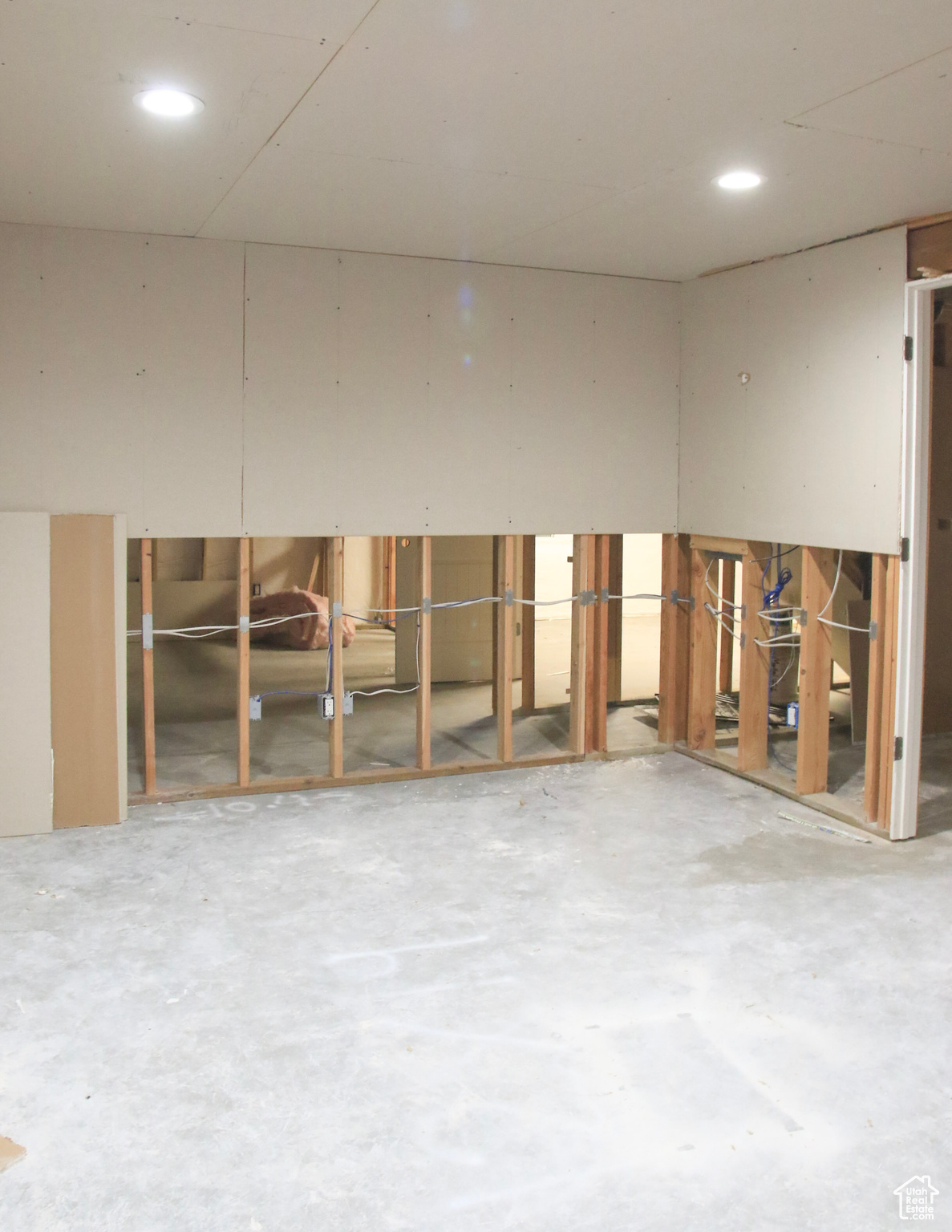 COUNTRY CROSSING NEI - Residential