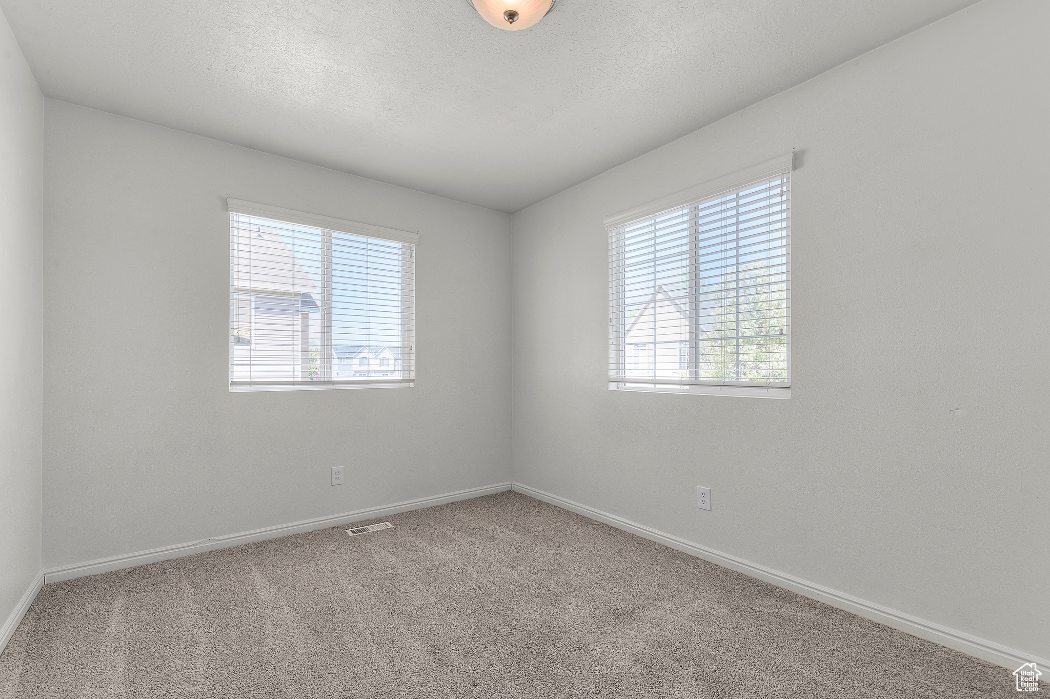 2398 S Red Acorn Ct, West Valley City, Utah image 16