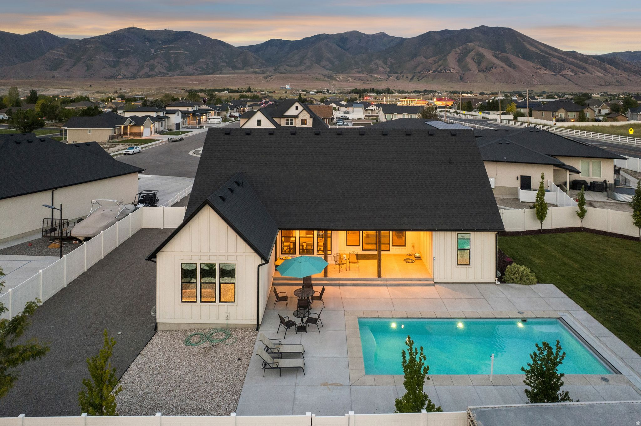SUNNYSIDE ESTATES - Residential