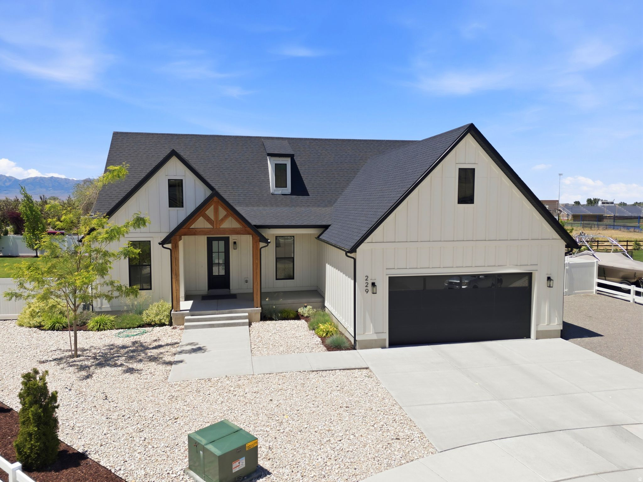 SUNNYSIDE ESTATES - Residential