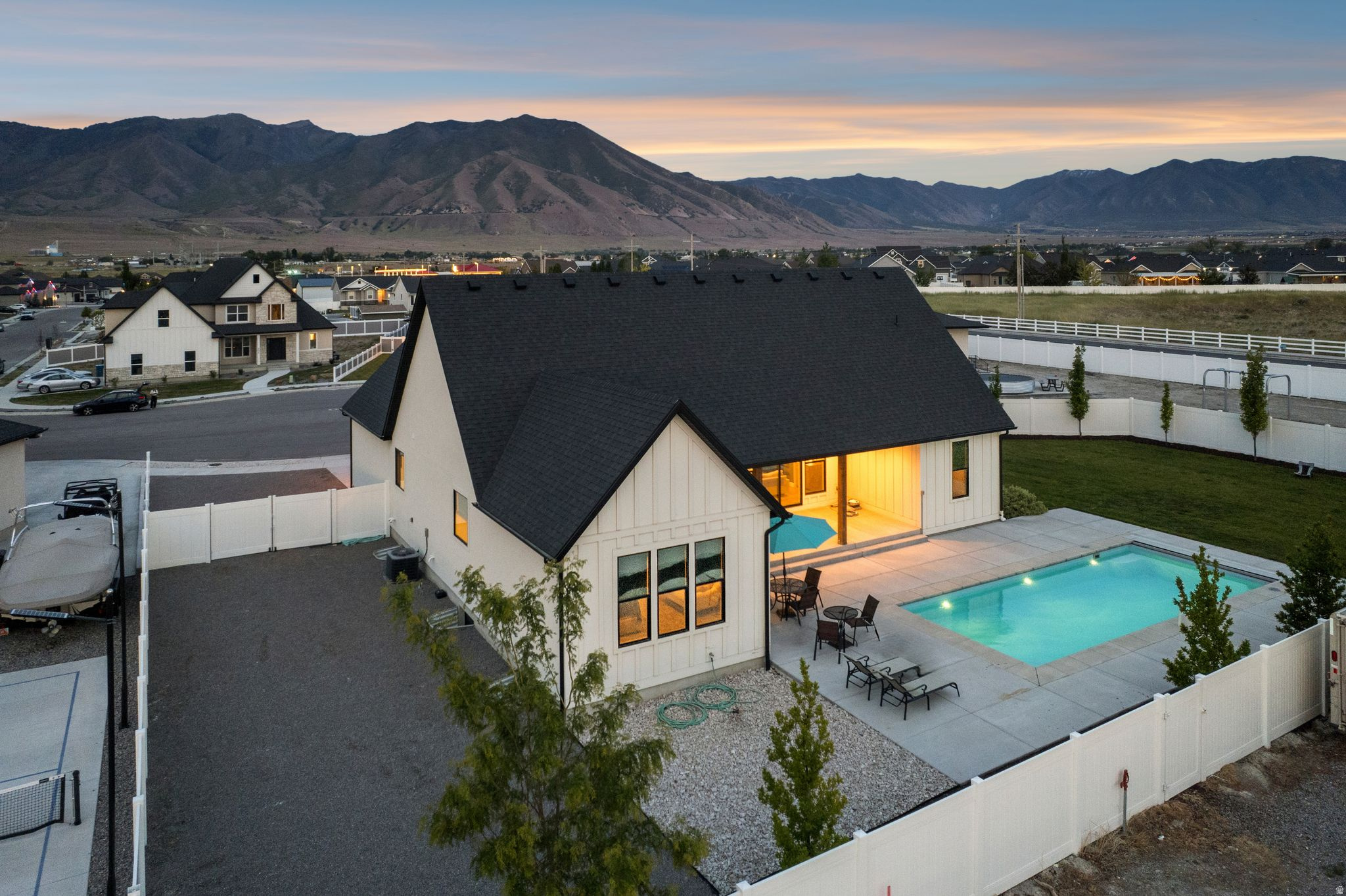 SUNNYSIDE ESTATES - Residential