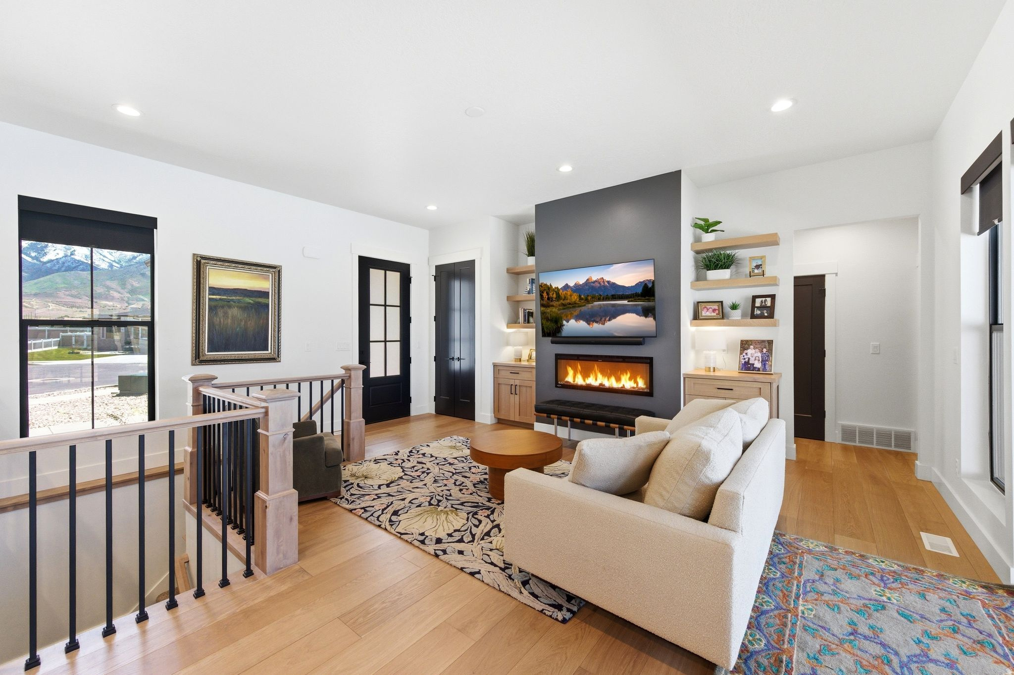 SUNNYSIDE ESTATES - Residential