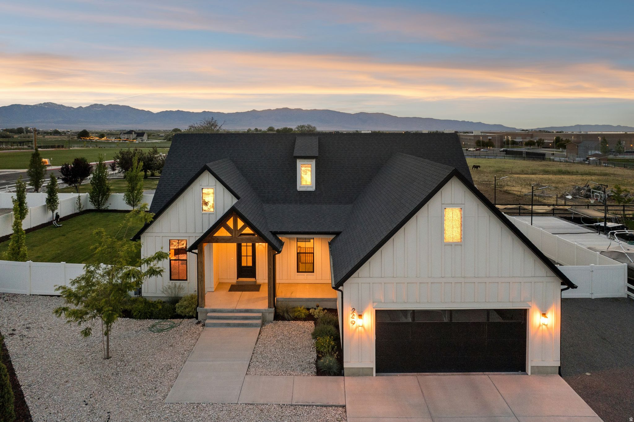 SUNNYSIDE ESTATES - Residential