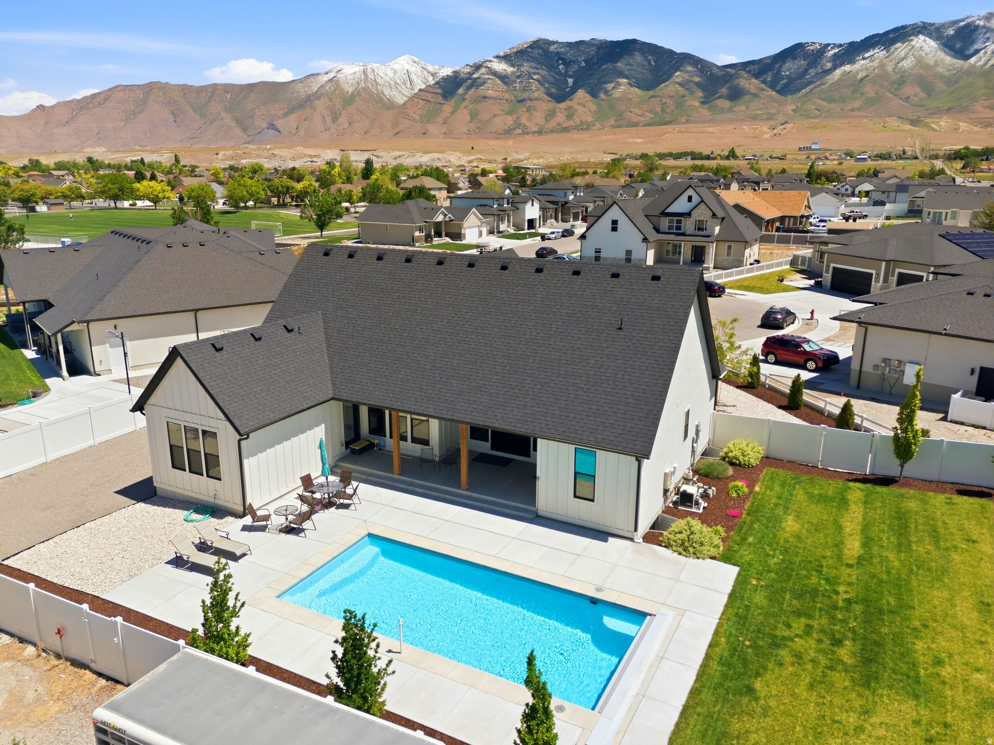 SUNNYSIDE ESTATES - Residential