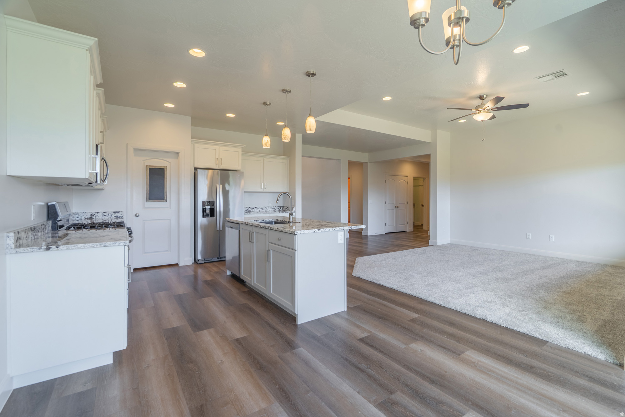 DESERT VISTA AT DESERT CANYONS PH 1 - Residential Lease