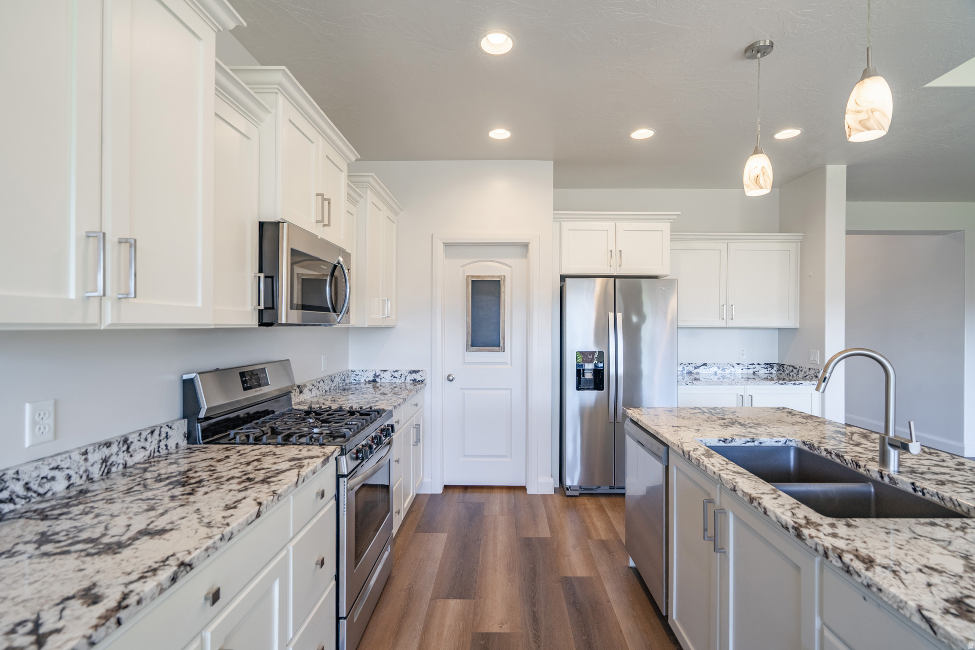 DESERT VISTA AT DESERT CANYONS PH 1 - Residential Lease