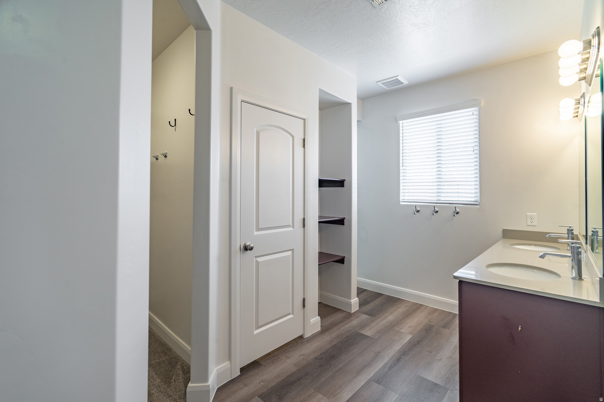 DESERT VISTA AT DESERT CANYONS PH 1 - Residential Lease