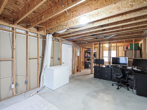 Tiny photo for 3928 N DAVENCOURT LOOP, Lehi, UT 84048 (MLS # 2128034)