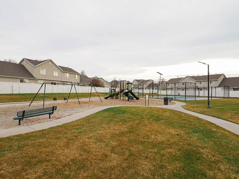 Tiny photo for 3928 N DAVENCOURT LOOP, Lehi, UT 84048 (MLS # 2128034)