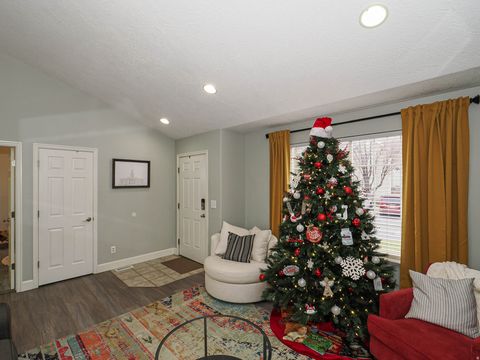 Tiny photo for 3928 N DAVENCOURT LOOP, Lehi, UT 84048 (MLS # 2128034)
