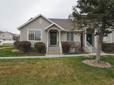 Tiny photo for 3928 N DAVENCOURT LOOP, Lehi, UT 84048 (MLS # 2128034)