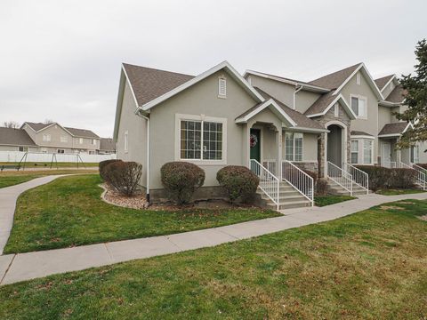 Photo of 3928 N DAVENCOURT LOOP, Lehi, UT 84048 (MLS # 2128034)