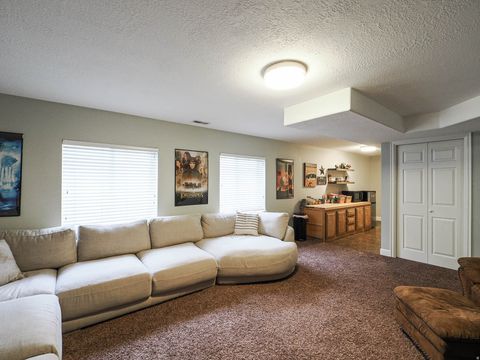 Tiny photo for 3928 N DAVENCOURT LOOP, Lehi, UT 84048 (MLS # 2128034)