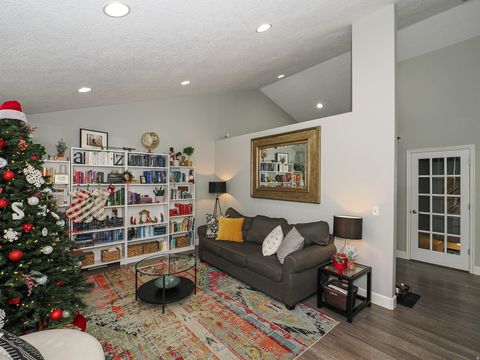 Tiny photo for 3928 N DAVENCOURT LOOP, Lehi, UT 84048 (MLS # 2128034)
