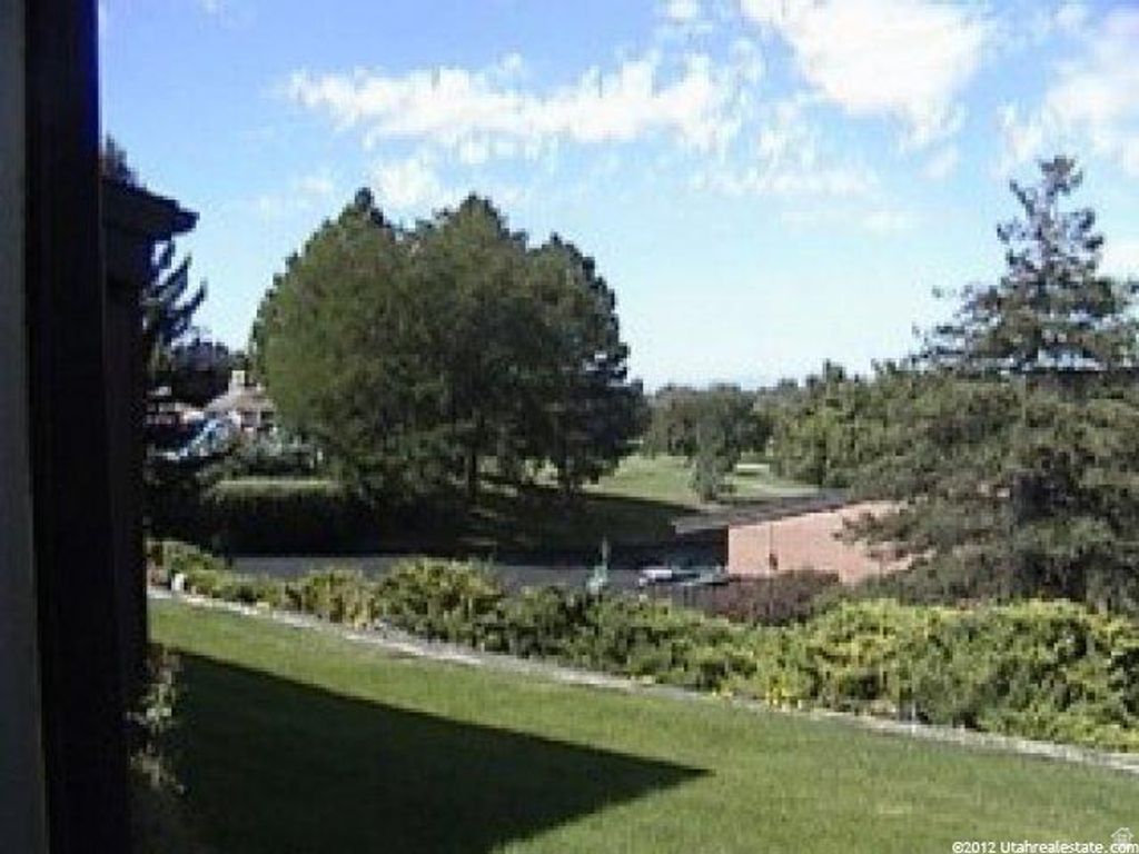 Photo of 2735 N COUNTRY CLUB DR, Provo, UT 84604 (MLS # 2134245)