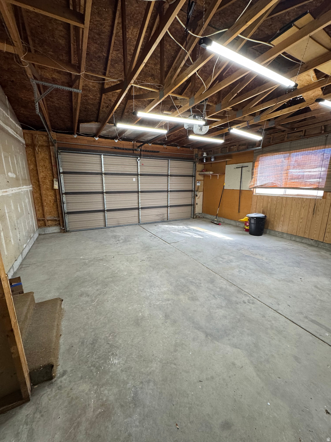 KNOLLWOOD - Residential