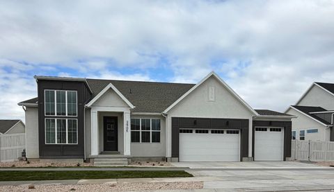 Photo of 2905 N KINGBIRD DR #609, Eagle Mountain, UT 84005 (MLS # 2153817)
