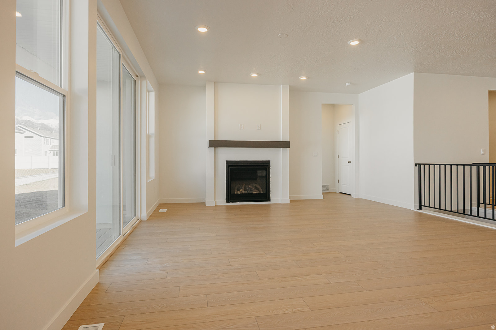 FIREFLY - Residential