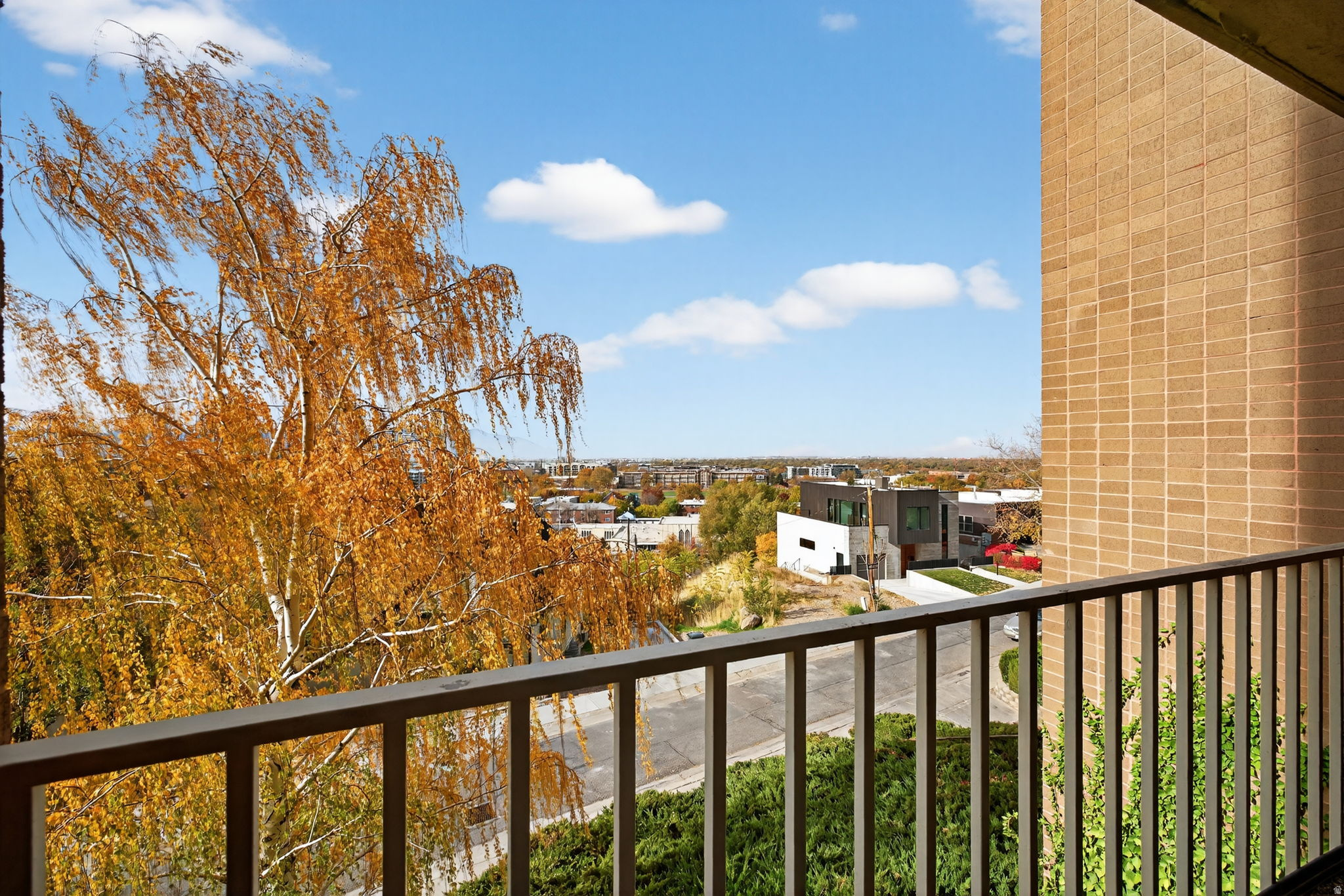 TREVI TOWERS - Residential