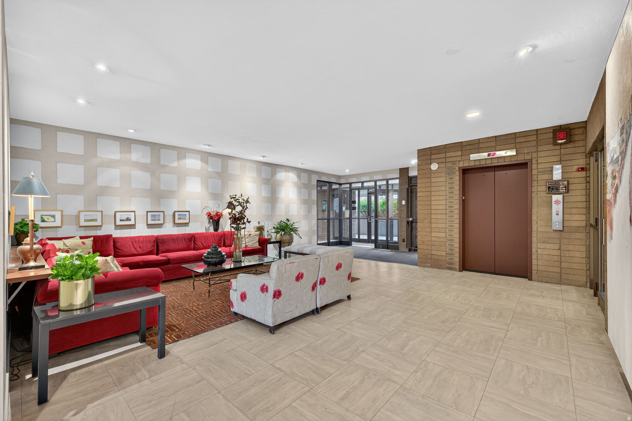 TREVI TOWERS - Residential