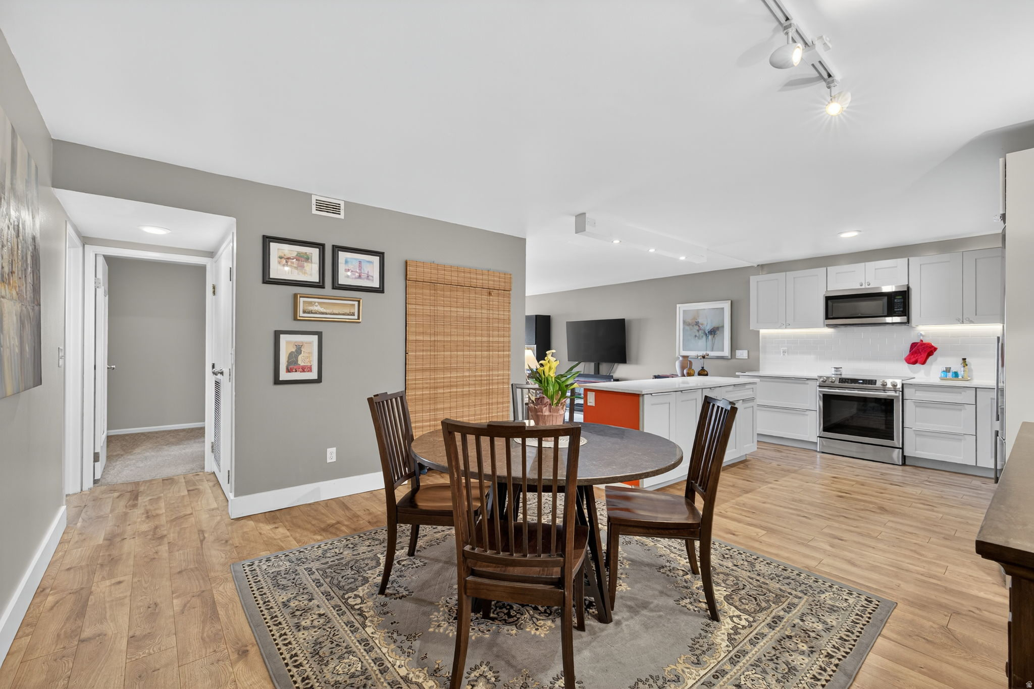 TREVI TOWERS - Residential