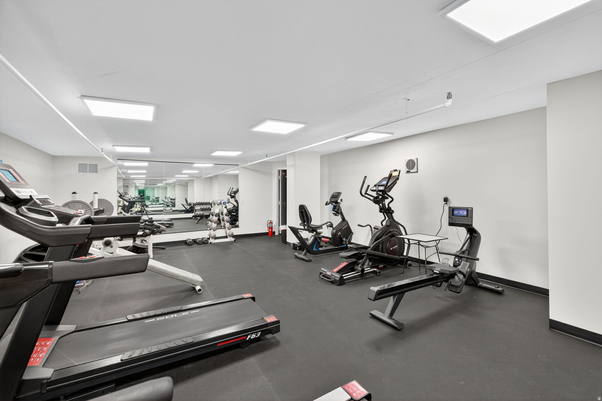 TREVI TOWERS - Residential