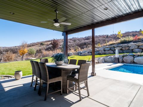 Tiny photo for 6861 E SUMMIT PEAK CIR, Huntsville, UT 84317 (MLS # 2146848)
