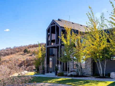 Tiny photo for 6861 E SUMMIT PEAK CIR, Huntsville, UT 84317 (MLS # 2146848)