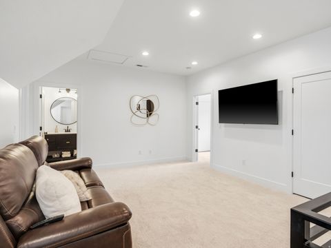 Tiny photo for 6861 E SUMMIT PEAK CIR, Huntsville, UT 84317 (MLS # 2146848)