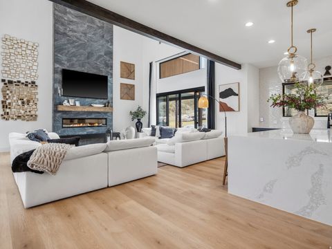 Tiny photo for 6861 E SUMMIT PEAK CIR, Huntsville, UT 84317 (MLS # 2146848)