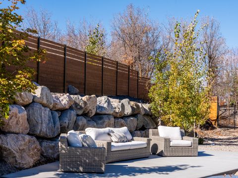 Tiny photo for 6861 E SUMMIT PEAK CIR, Huntsville, UT 84317 (MLS # 2146848)