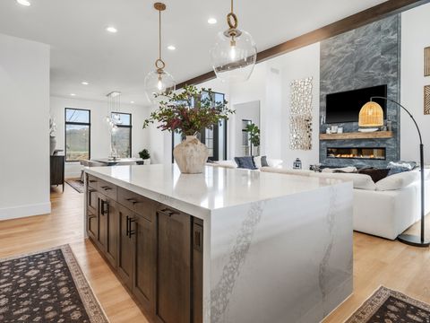 Tiny photo for 6861 E SUMMIT PEAK CIR, Huntsville, UT 84317 (MLS # 2146848)