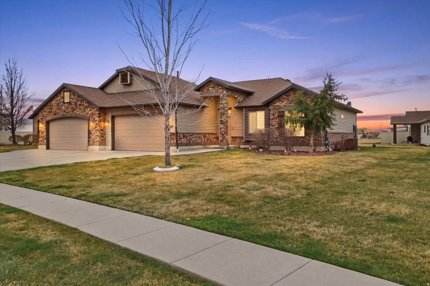 Welcome to this charming 3-bedroom, 2-bathroom twin home offering 1,412 square feet of comfortable living space. This home features a bright and open layout designed for both everyday living and easy entertainment. The spacious living area flows seamlessly into the kitchen and dining space, creating a warm and inviting atmosphere. The primary suite offers a private retreat with its own bathroom, while the additional bedrooms provide plenty of space for family, guests, or a home-office. With thoughtful design and low-maintenance living this twin home is the perfect blend of comfort, convenience, and style.