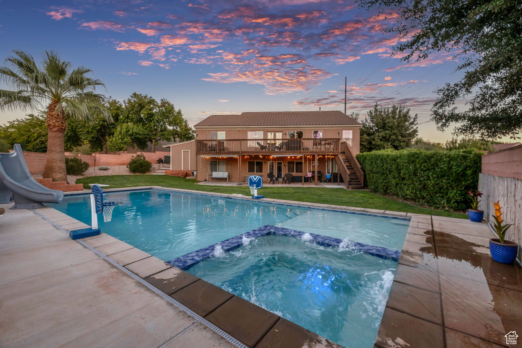 SEDONA HILLS - Residential