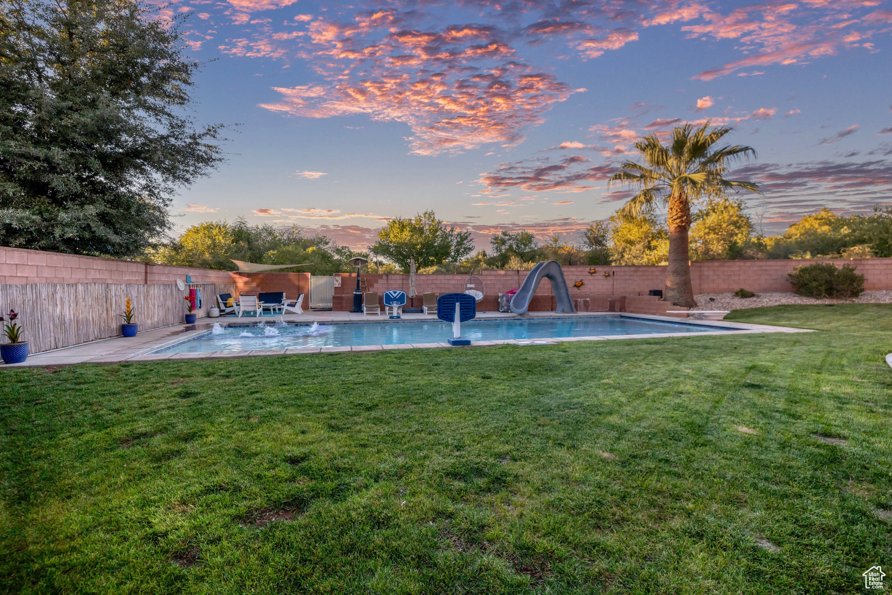 SEDONA HILLS - Residential