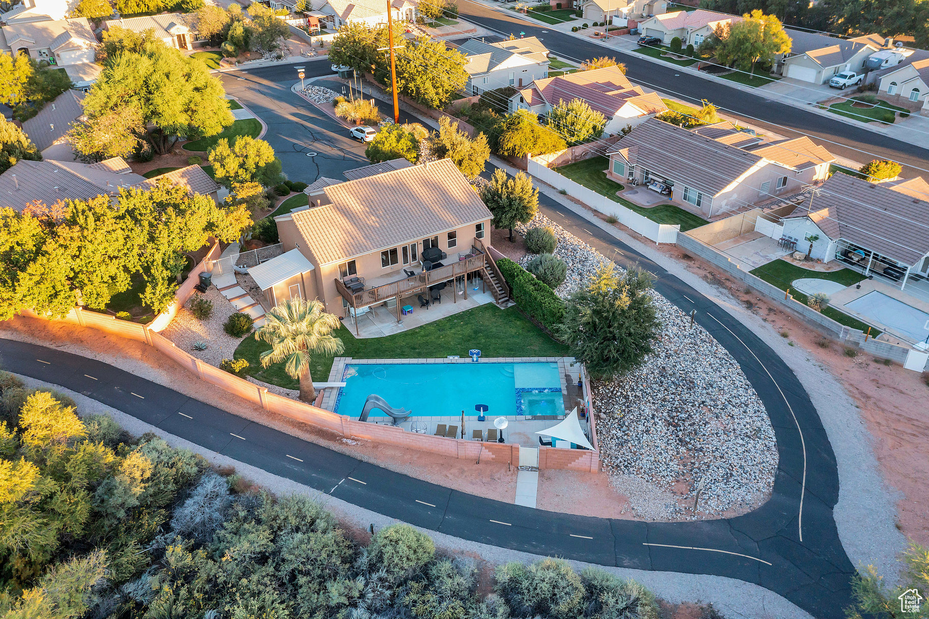 SEDONA HILLS - Residential