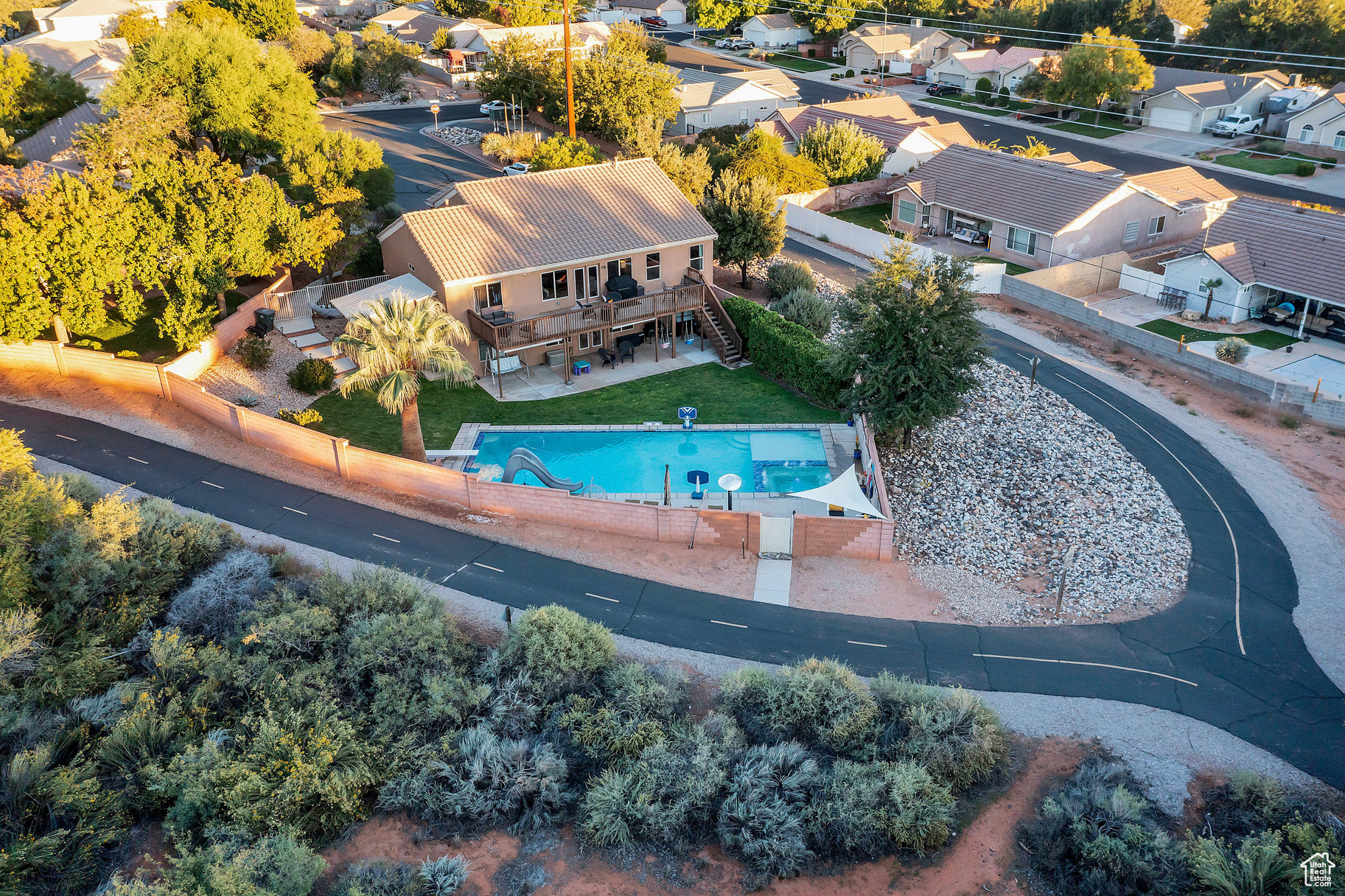 SEDONA HILLS - Residential