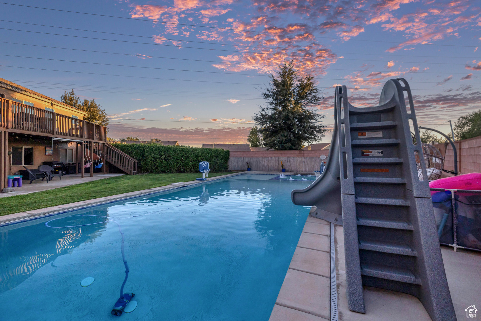 SEDONA HILLS - Residential